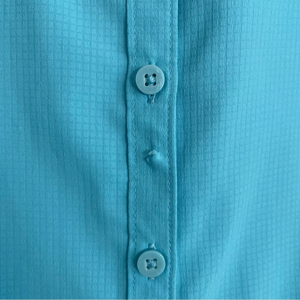 Columbia light blue Long Sleeve Women's Top button‎ up Omni shade - Picture 2 of 7